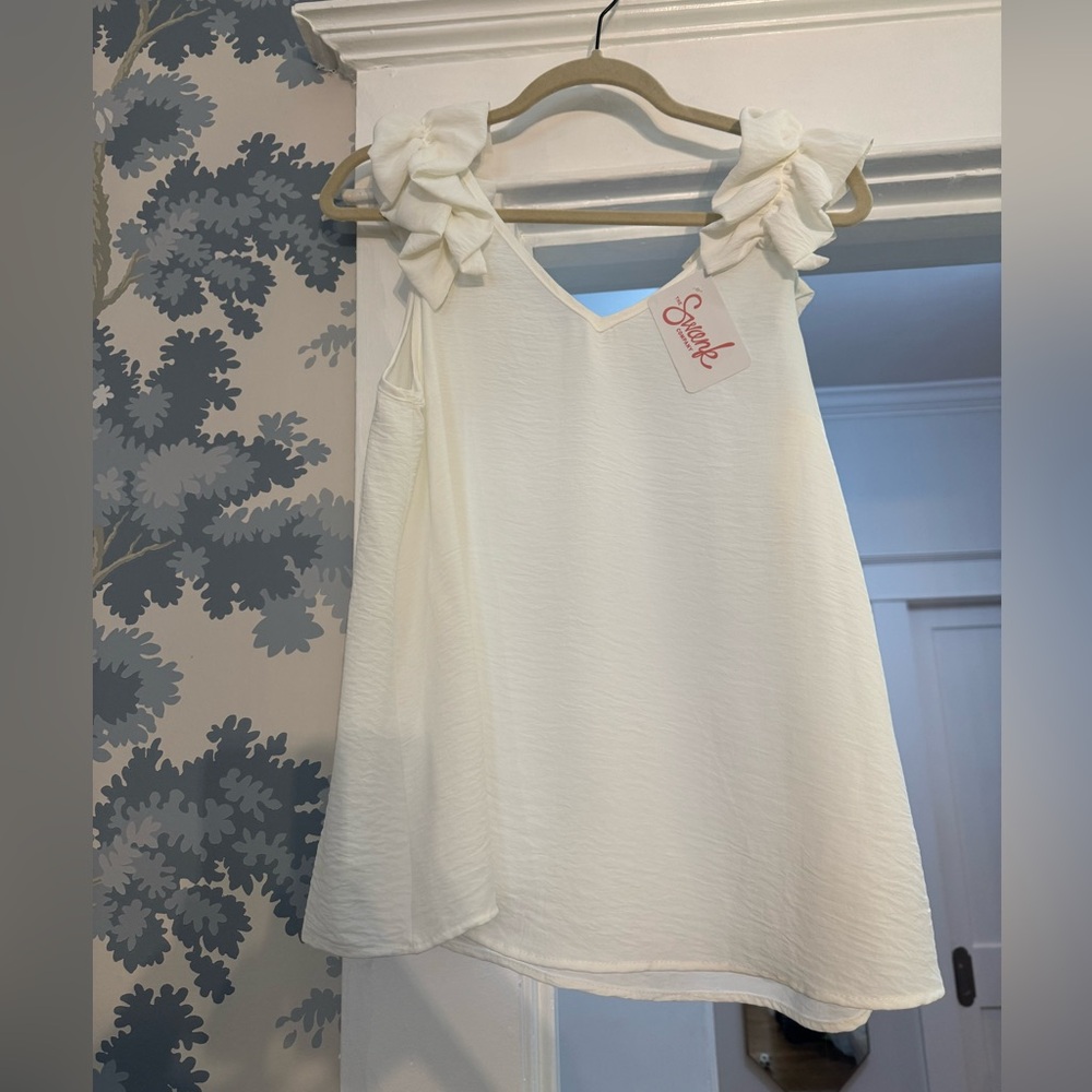 NWT Entro Simple White Sleeveless Top with Ruffle Straps- Size Large